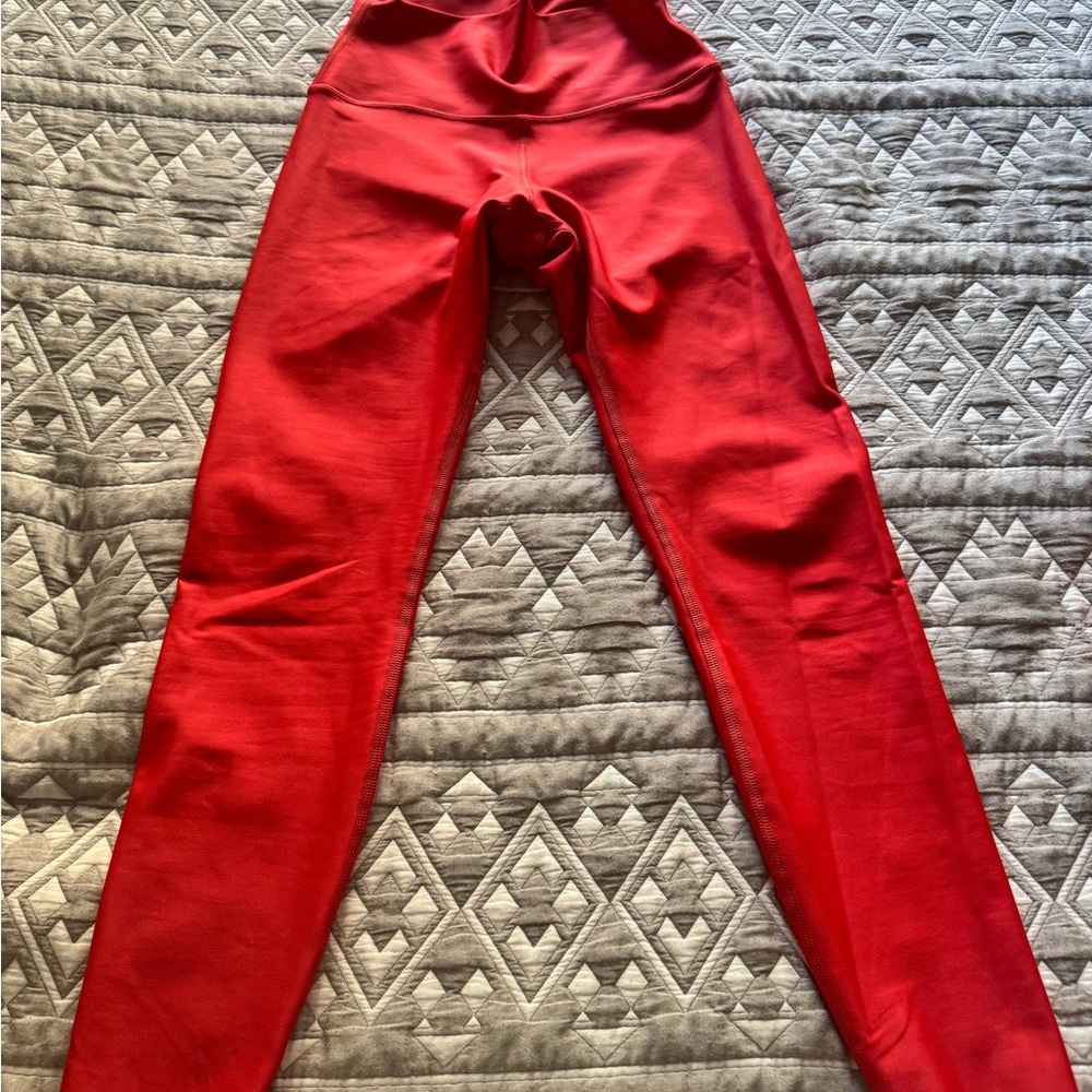 ALO Yoga Airlift Red Leggings with High-Rise Waistband and Full-Length Fit